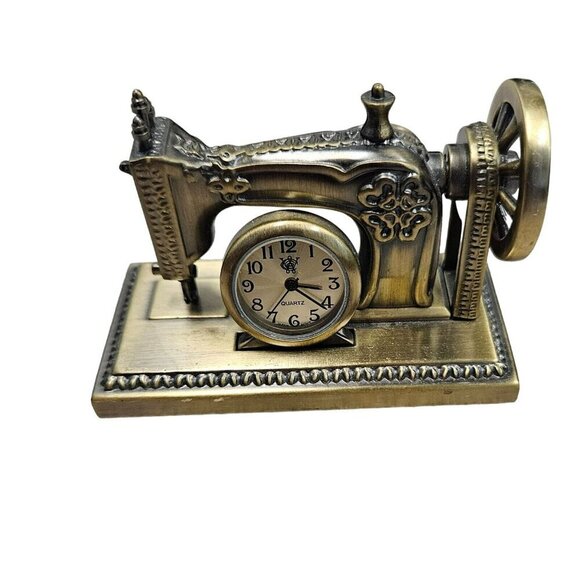 Vintage Brass Sewing Machine Mini‎ Clock Quartz Movement Not Tested Need Battery - Picture 1 of 10